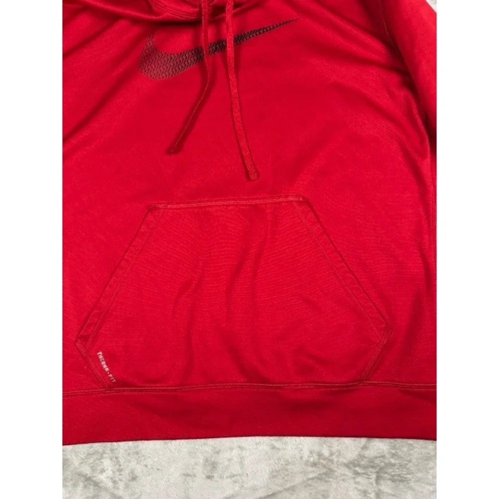 Nike therma fit
